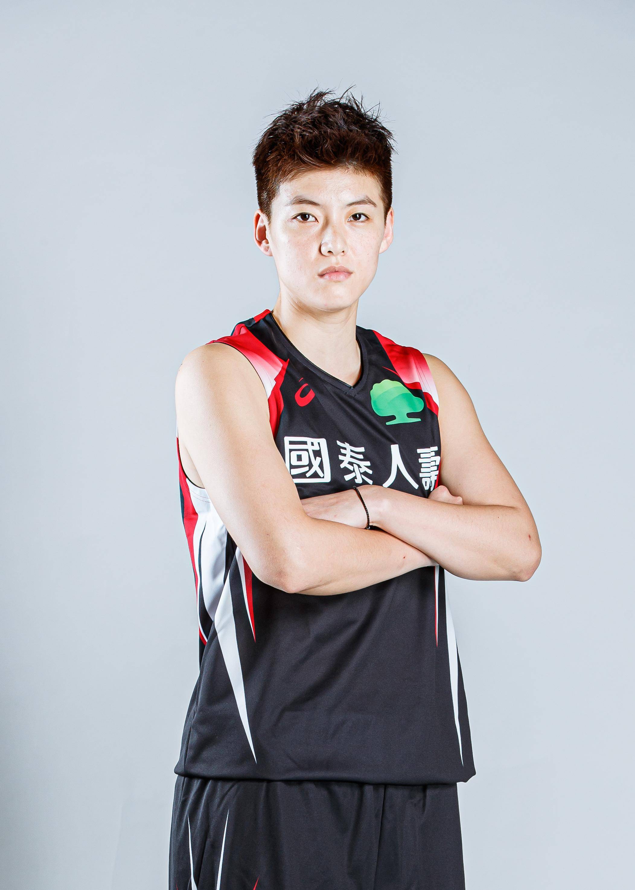 https://img.khitai.com.cn/img/basketball/player/844b6aeb80259a2adaa5c6301efc1996.png